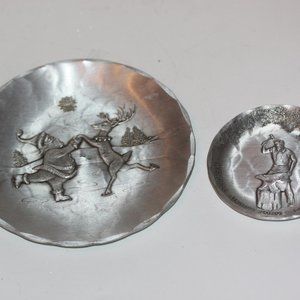 Wendell August Forge Lot of 2 Hand Hammered Aluminum Tray Santa Blacksmith VTG